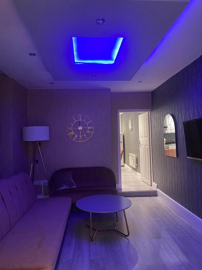 Ali'S Holiday Apartments F1 แบล็คพูล ภายนอก รูปภาพ